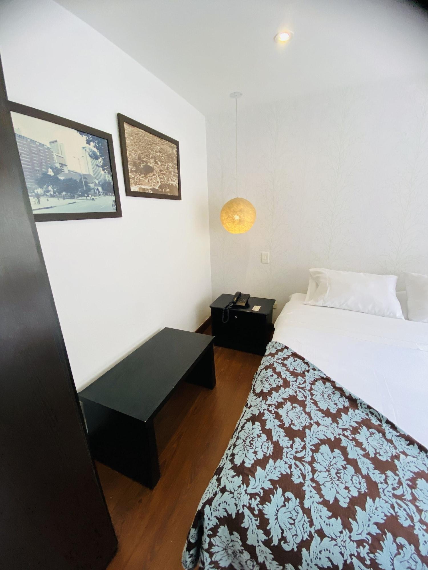 Hotel Retiro 84 By Mij ボゴタ エクステリア 写真