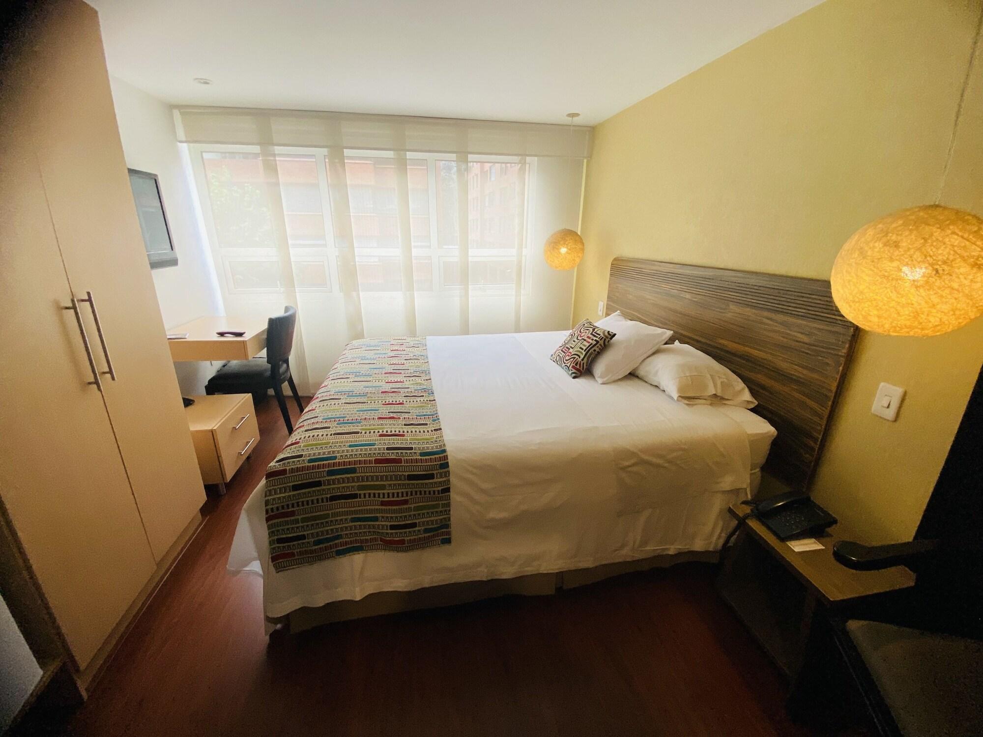Hotel Retiro 84 By Mij ボゴタ エクステリア 写真